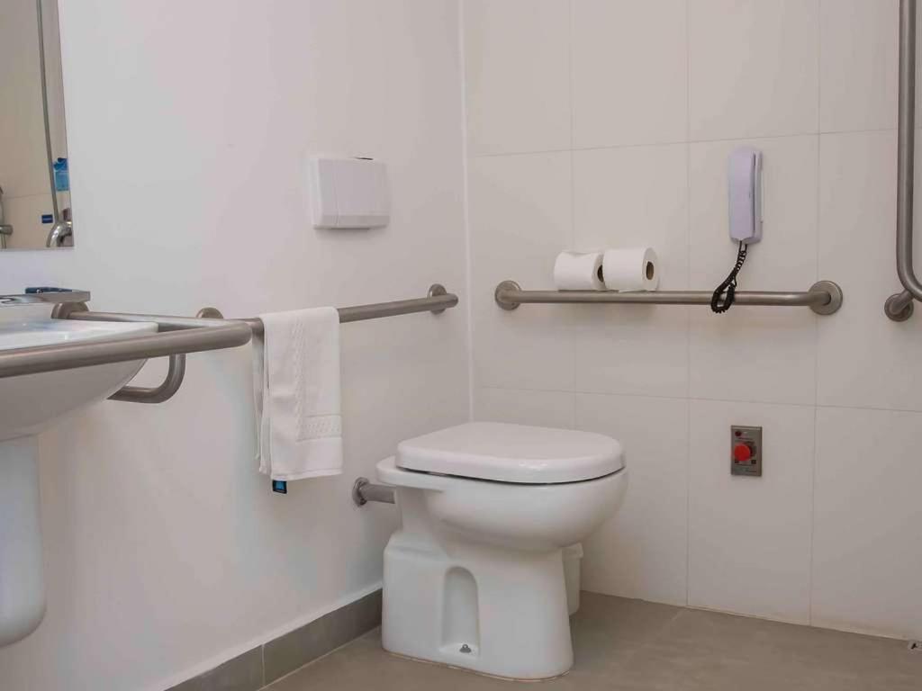 Ibis Budget Campinas Aquidaban Exterior photo